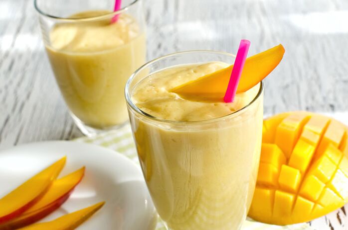 Mango and Orange Yogurt Smoothie to lose weight