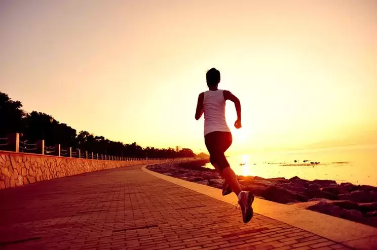 Run half an hour in the morning to lose weight effectively